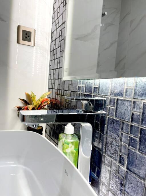 Apartment The Rixx Refreshing@d1/opera House/vincom/gym/pool